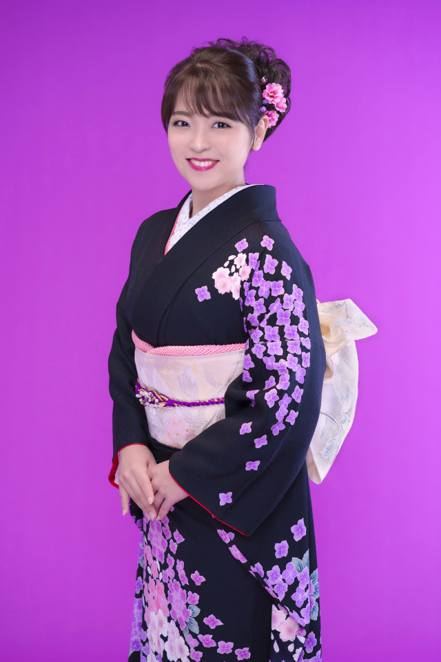 平山 花羽　デビューシングル「あじさい坂」発売記念キャンペーン